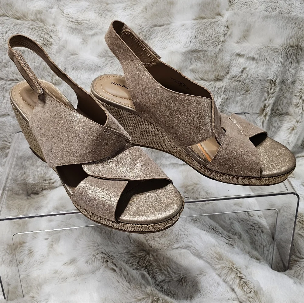 Women’s Slingback Wedge‎ Sandals in Taupe